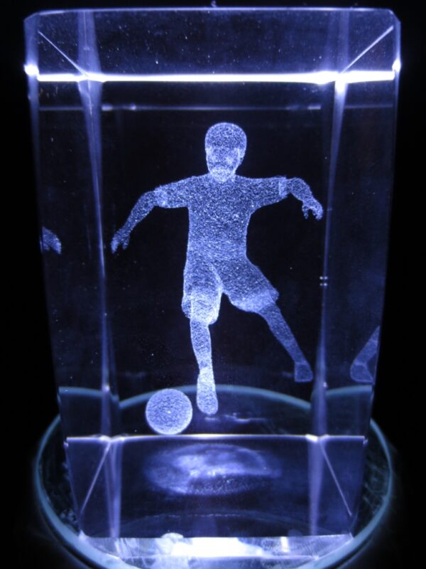 3D Fuballspieler und Ball