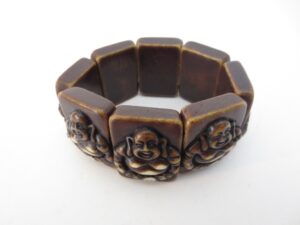 Armband mit lachenden Buddhas in braun II