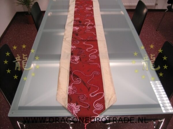 Chinesische Tischdecke braun