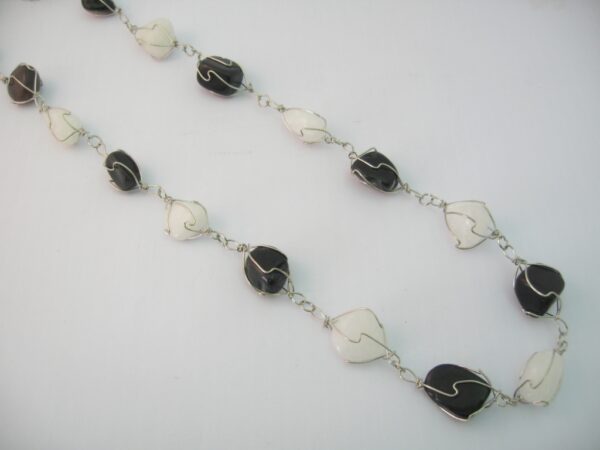 gro Chakra Kette Onyx & Milky Quartz