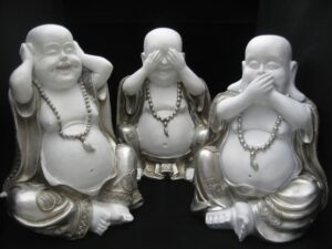 Hren, Sehen, Schweigen, lchelnd Buddha wei / silber