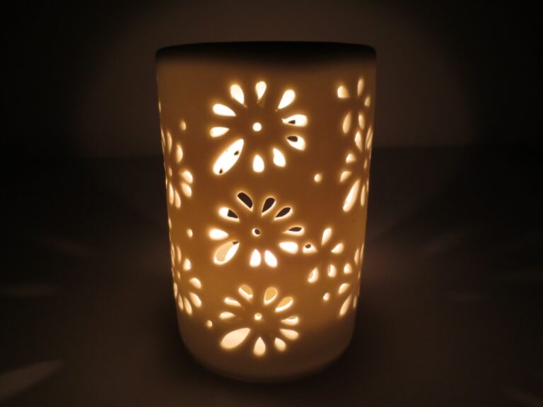 lbrenner wei mit Schmuck