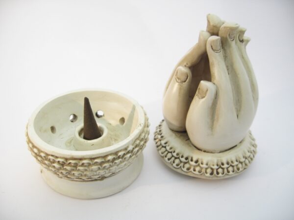 Meditation hands incense/conesburner wei