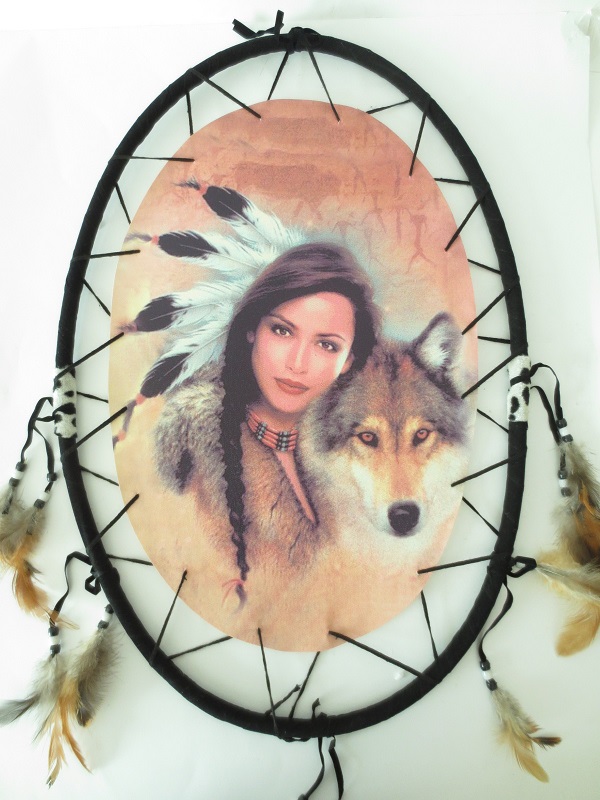 Oval Traumfnger Indische Frau mit Wolf