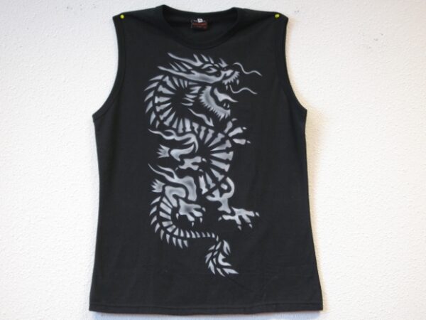 rmelloses T-Shirt mit Drachen