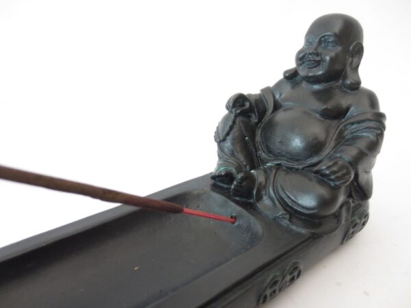 Schwarzes Rucherstbchenbrettchen lachender Buddha