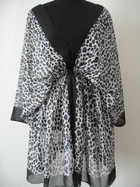 Schwarz/weie Bluse III