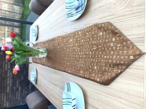 Luxuriöse Tischdecke aus Brokat (II) - Braun