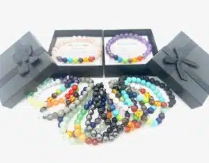 8mm 7 Chakra Edelsteinarmbänd mit Box