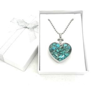 Herzförmige Türkis-Halskette mit Anhänger und Geschenkbox