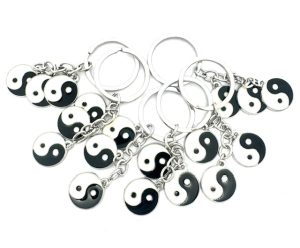 Großhandel 3-in-1 Yin-Yang-Schlüsselanhänger aus Metall (6 Stück)