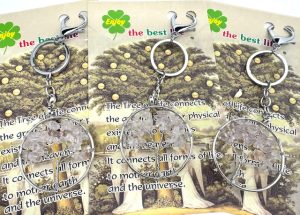 Lebensbaum-Schlüsselanhänger mit Bergkristall-Edelsteinen