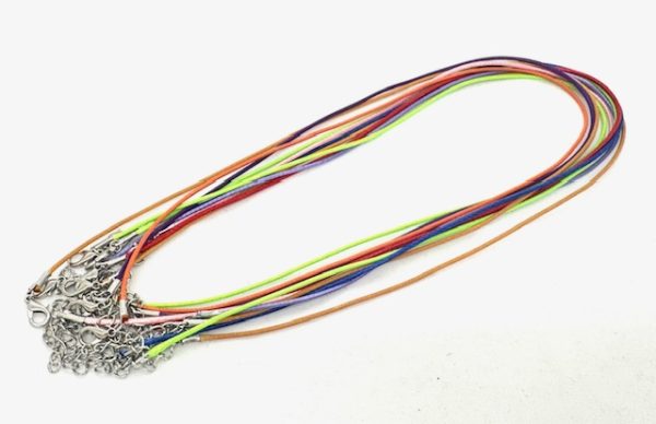 Regenbogen-Lederhalsketten, Set mit 10 Stück