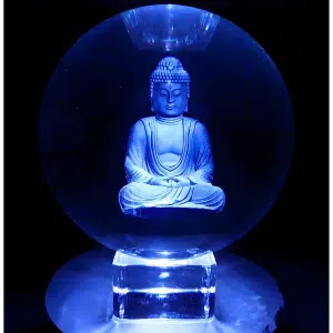 Kristall Laserkugel Meditationsbuddha 8 cm