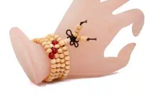 6 mm Crème Holzperlen-Mala-Armband (56cm)